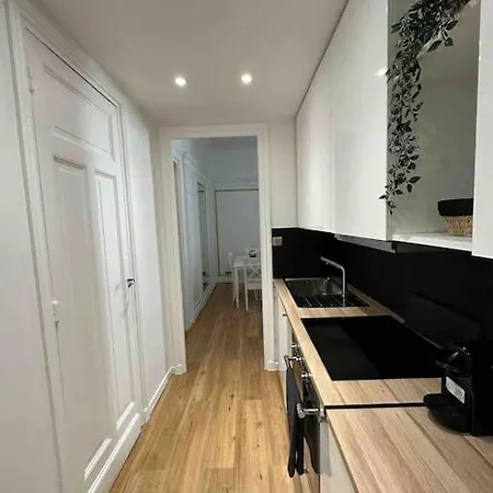 Appartement F2 Champs-elysees *
